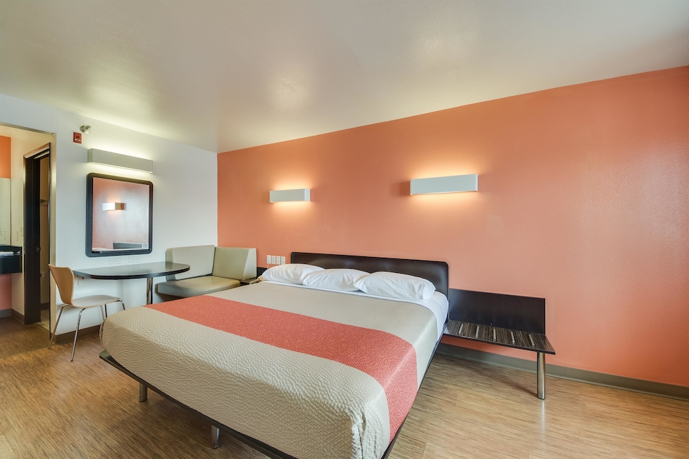 Motel6 Brownsville Tx North 23/55
