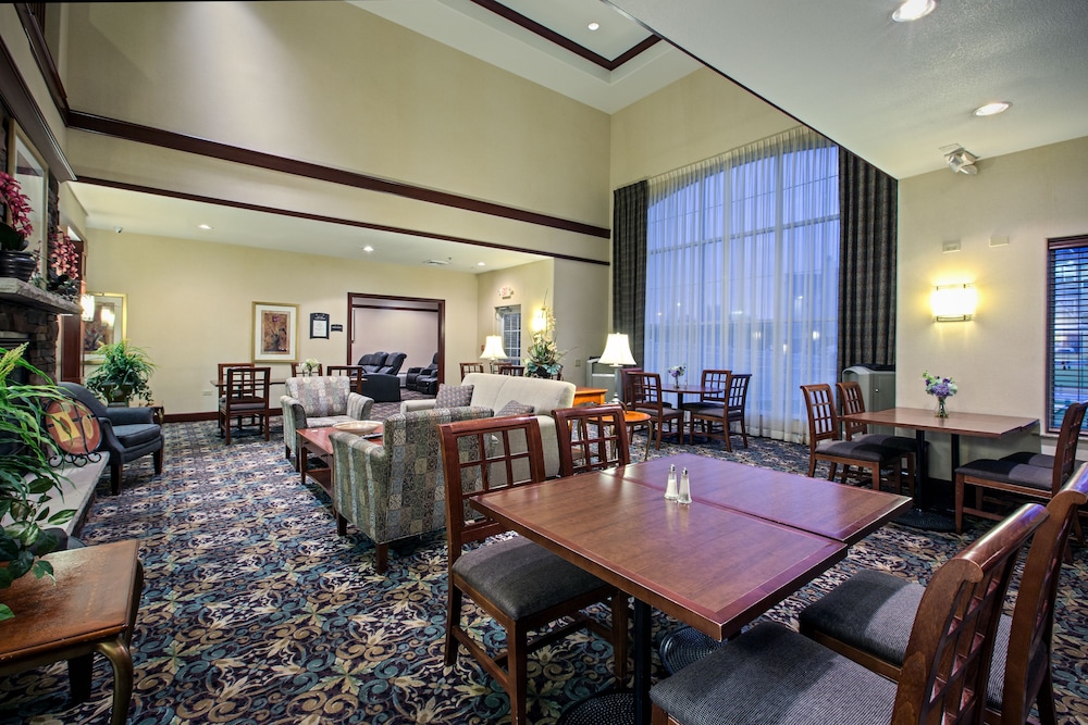STAYBRIDGE SUITES ROCKFORD 54/73