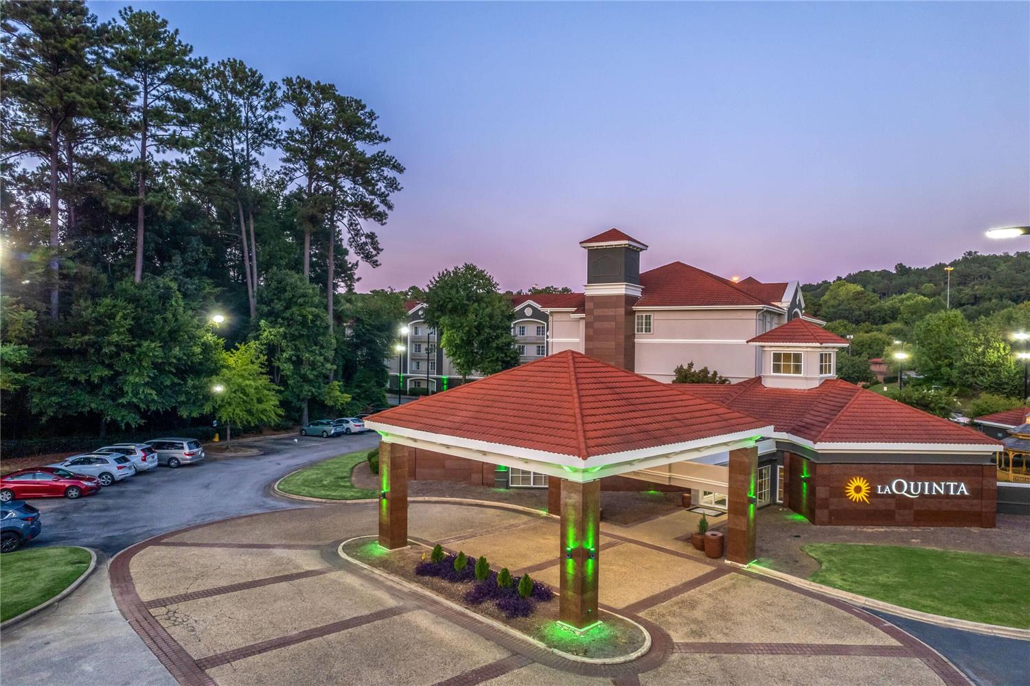 La Quinta Inn & Suites by Wyndham Birmingham Hoover 37/43