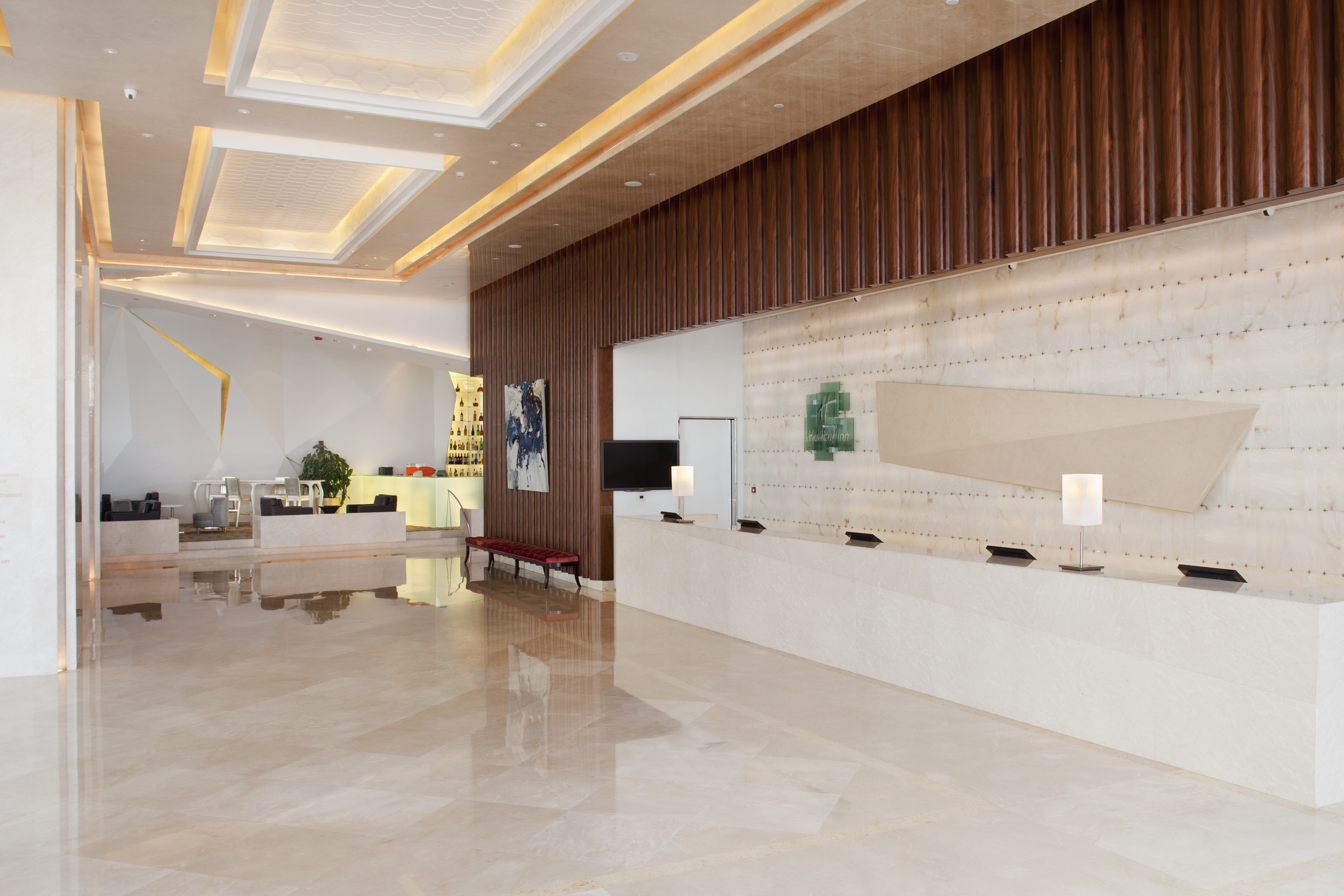 Holiday Inn Focus Square 9/50