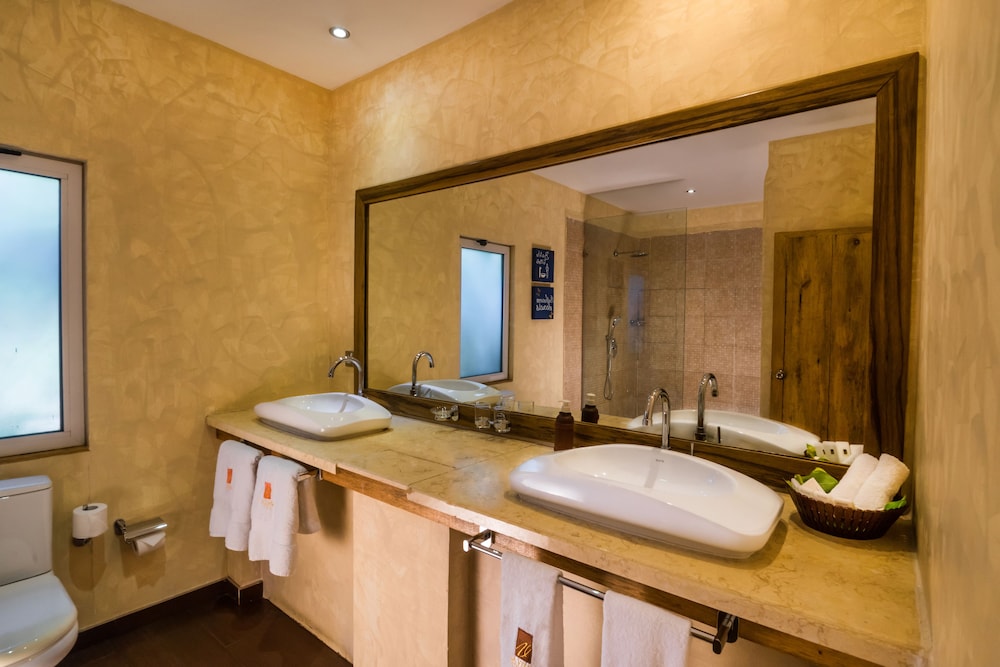 La Villa Boutique Hotel 69/69