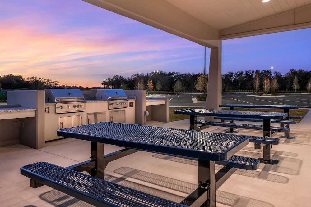 Comfort Inn & Suites Orlando Sanford Airport 36/54
