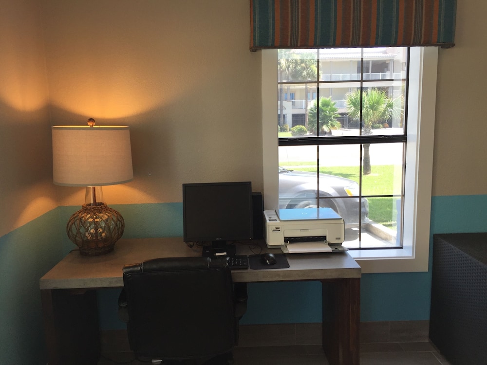 Captain Apos S Quarters Inn 50/69