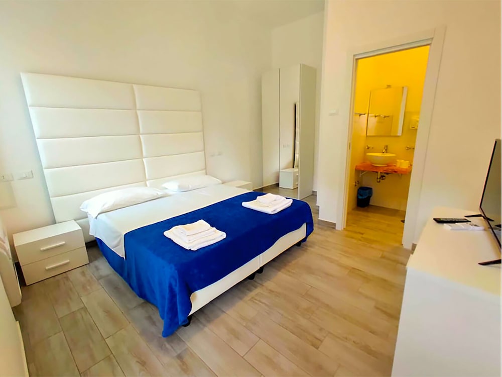 Hotel Artemide Mare 5/40