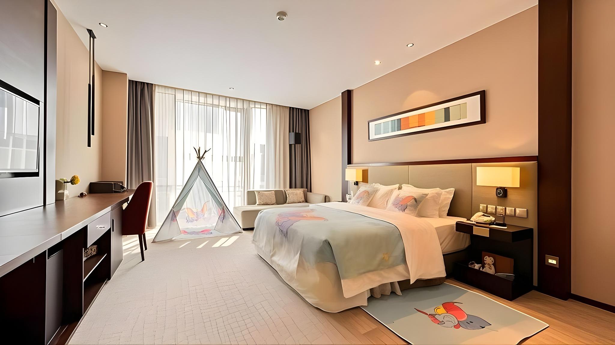 Theme, Family, Queen Bed