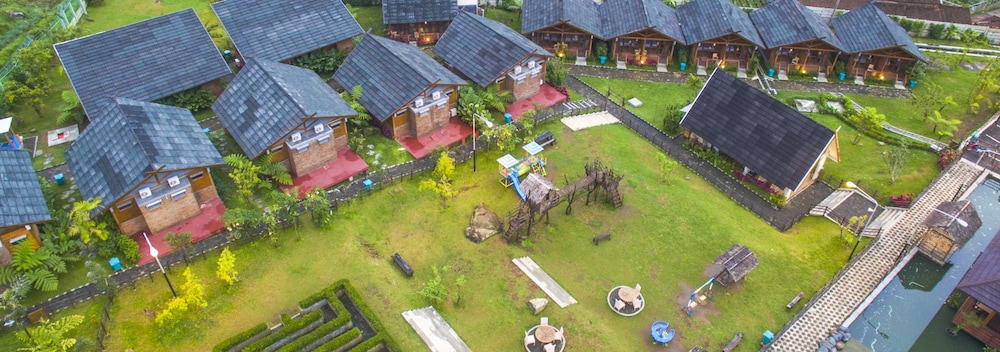 Ciwidey Valley Resort Hot Spring Waterpark 18/25