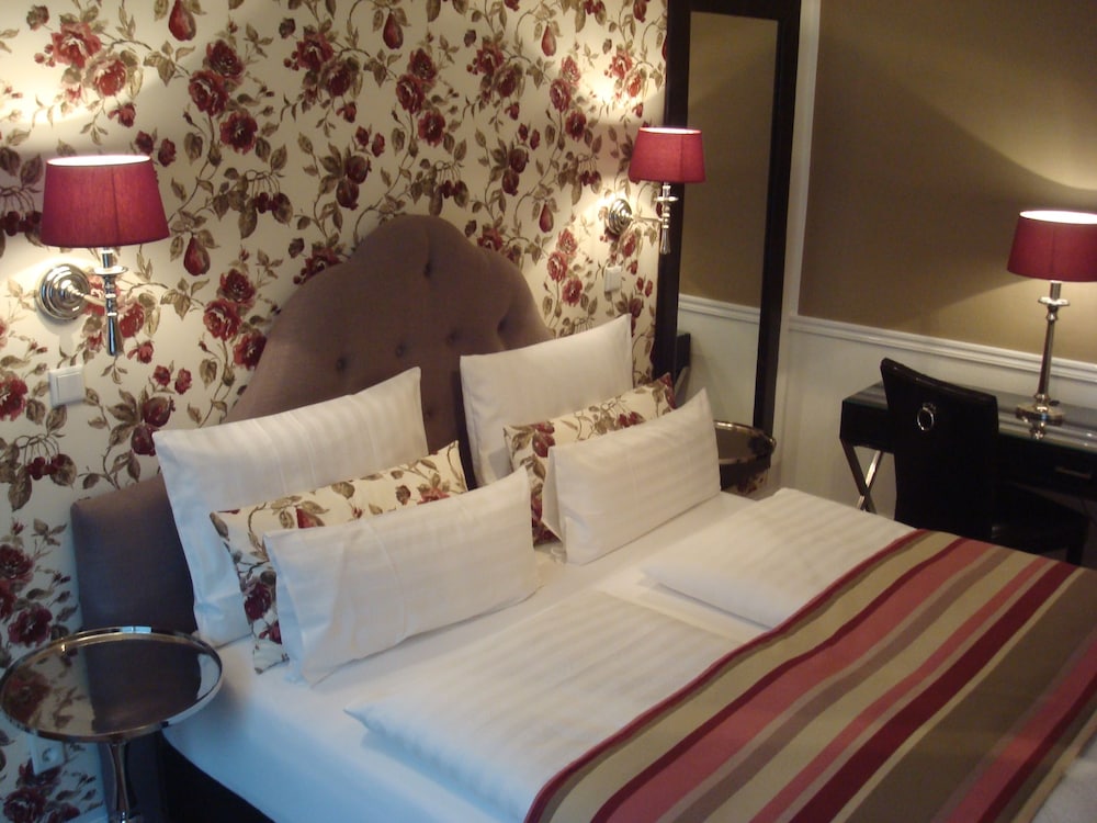 Hotel Sir And Lady Astor 13/35