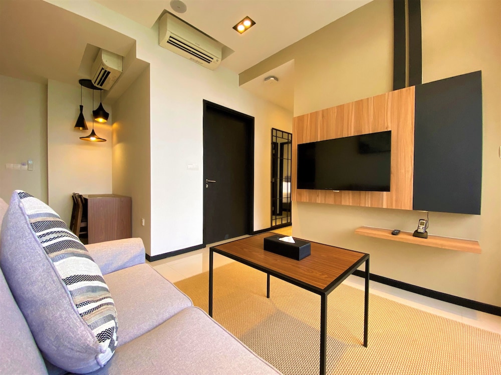 Momentus Serviced Residences Novena 10/50