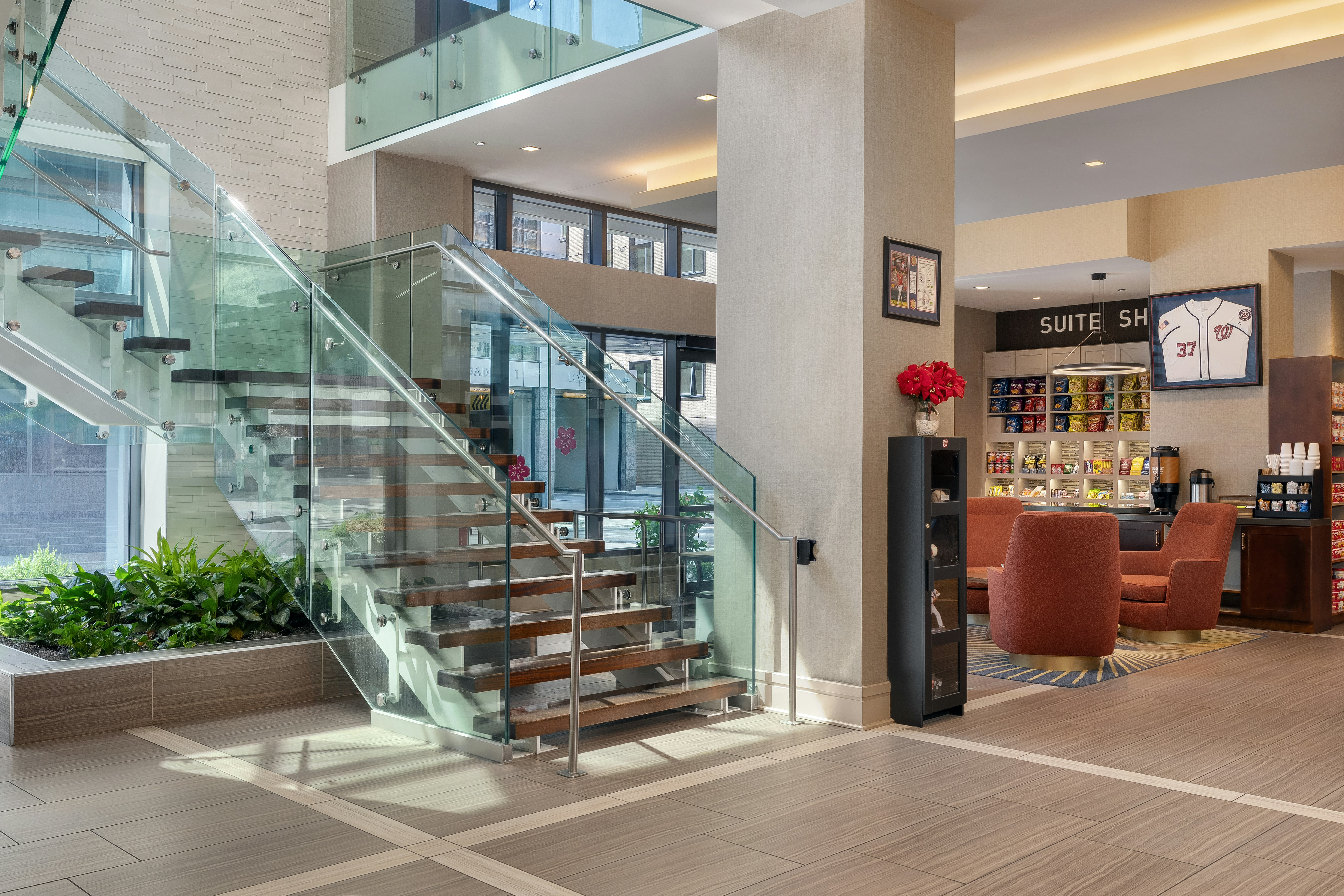 HOMEWOOD SUITES BY HILTON WASHINGTON DC CAPITOL-NAVY YARD 28/76