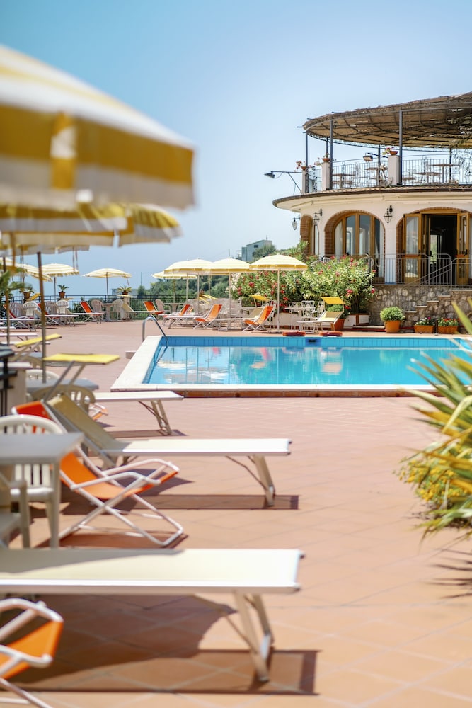 Hotel Villa Giuseppina 41/50