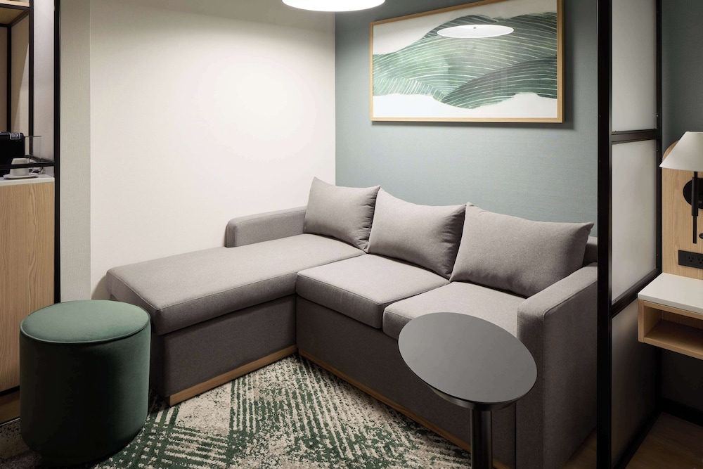 Hyatt Place Montreal Airport 26/50