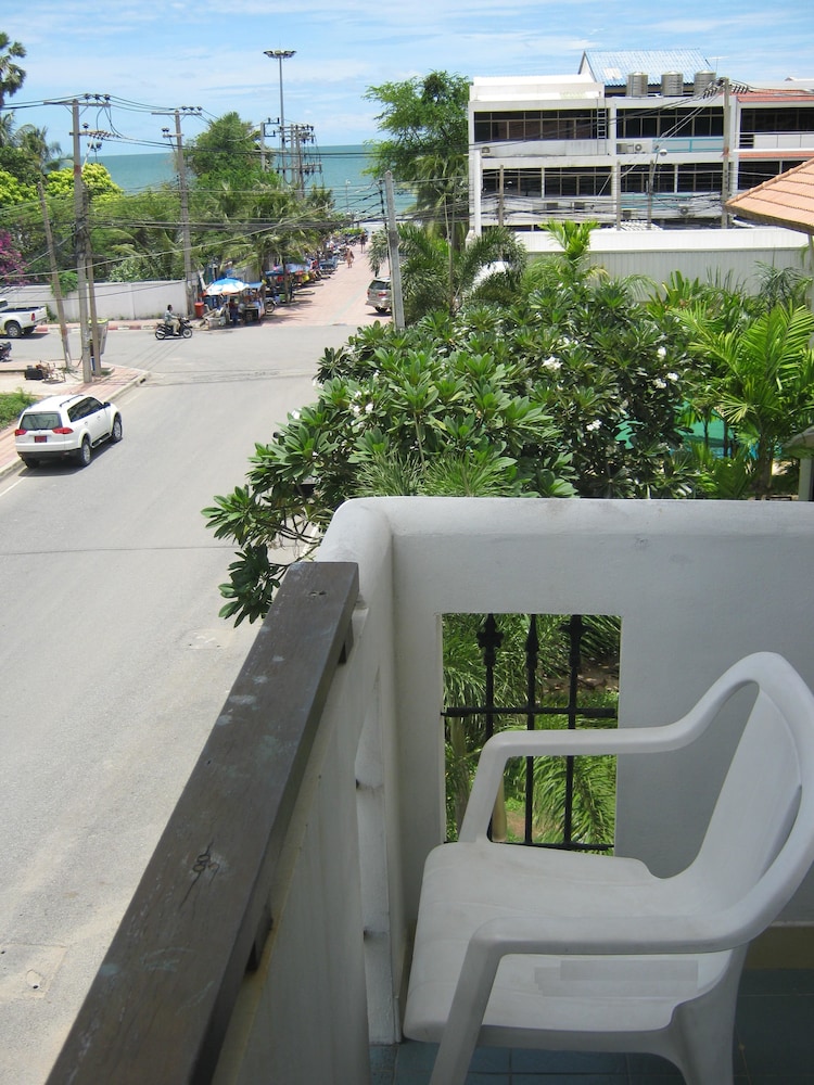 Baan Talay 7/48