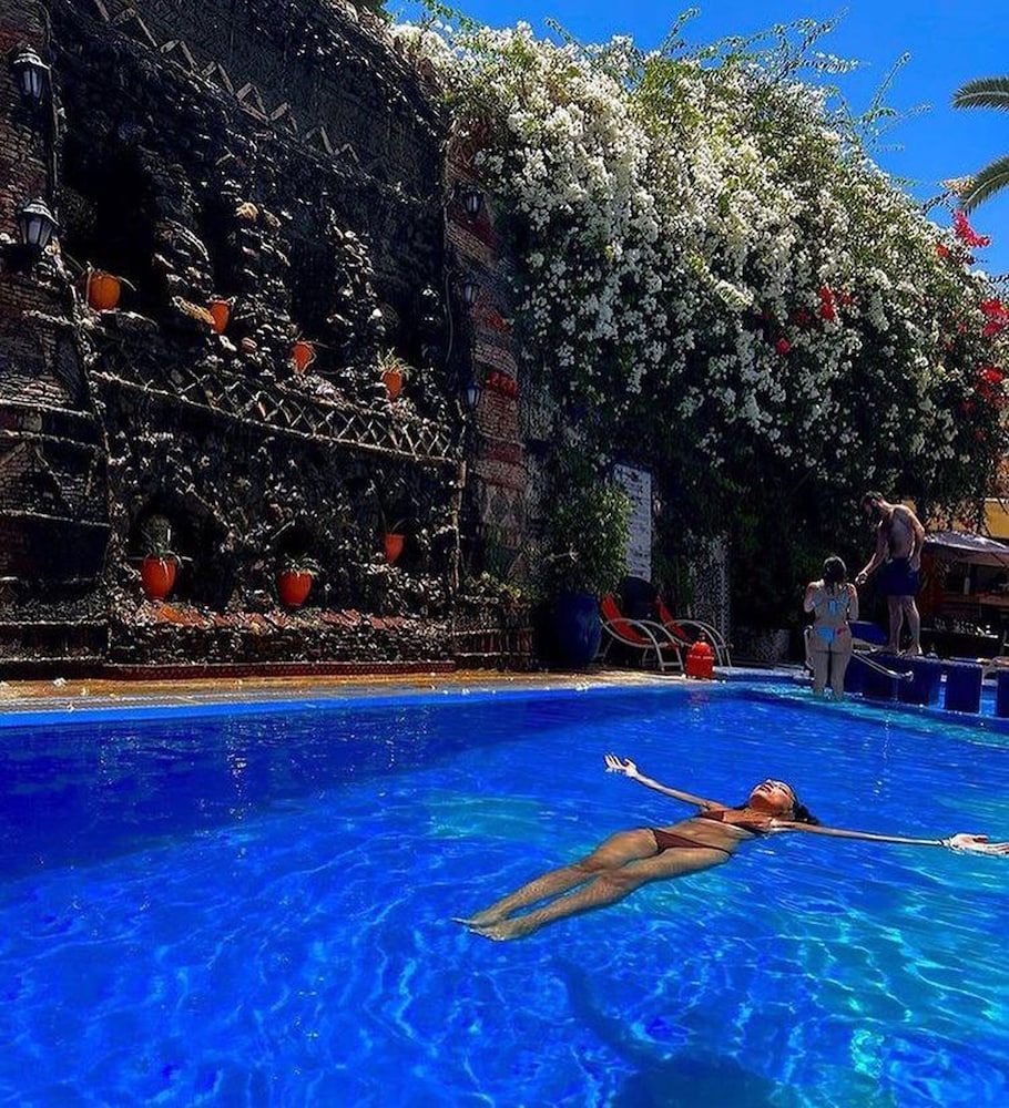 Atlantic Hotel Boutique and Spa 64/69