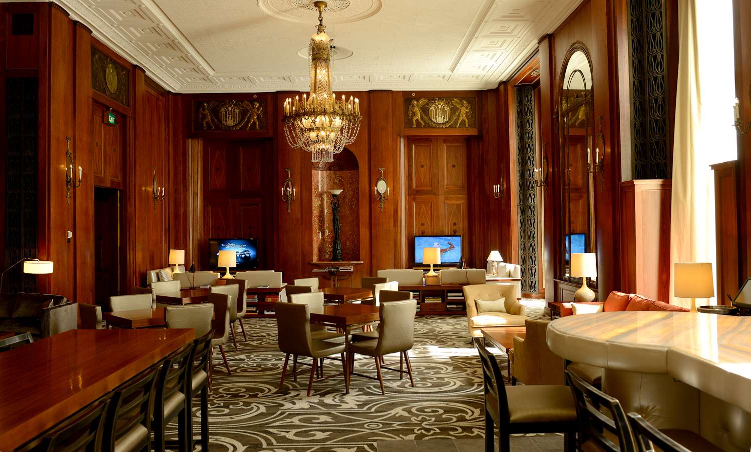 restaurant cafeteria