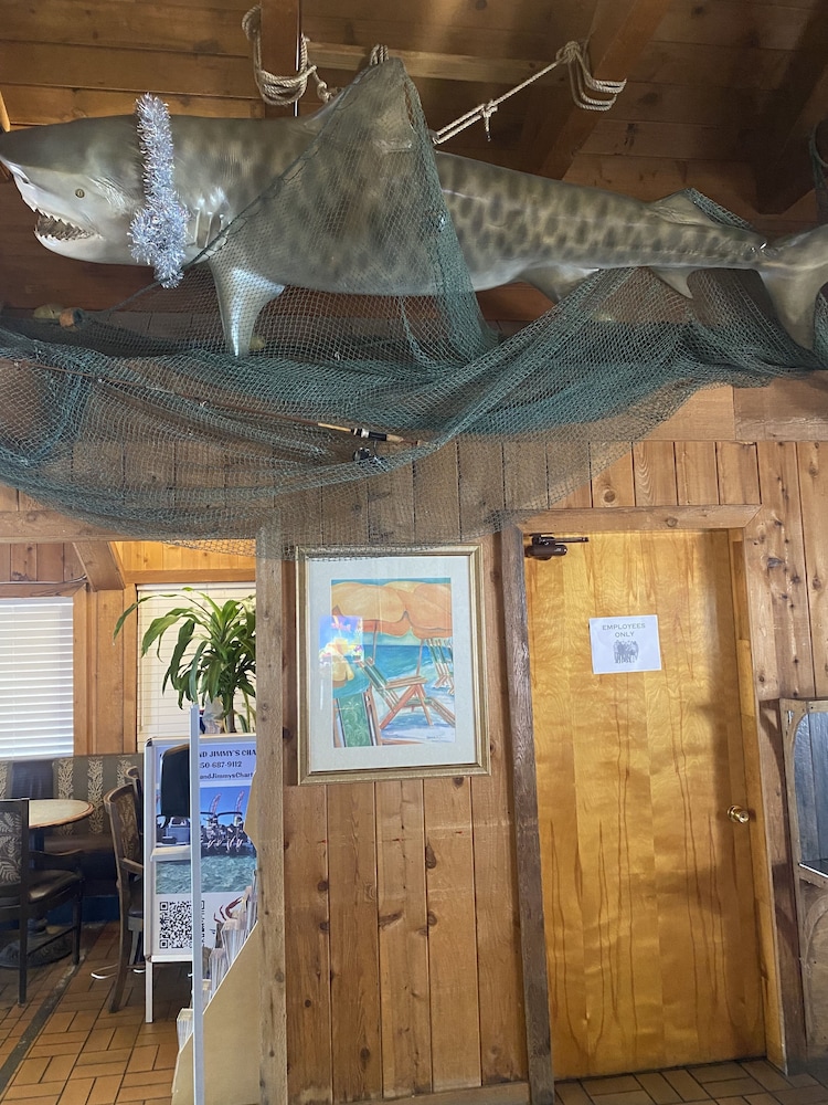 Village Inn Destin 34/52
