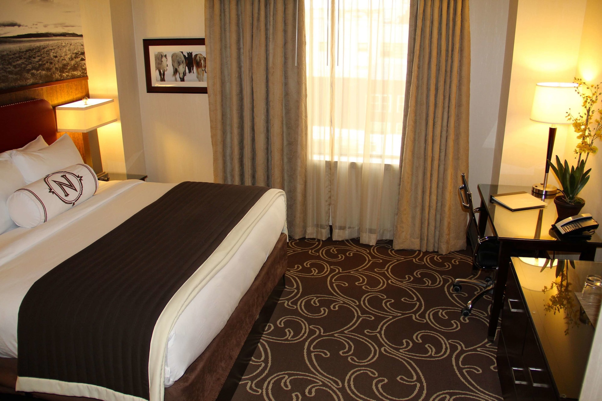 CLASSIC, KING BED
