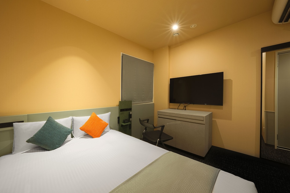 RENOVATED, DOUBLE BED
