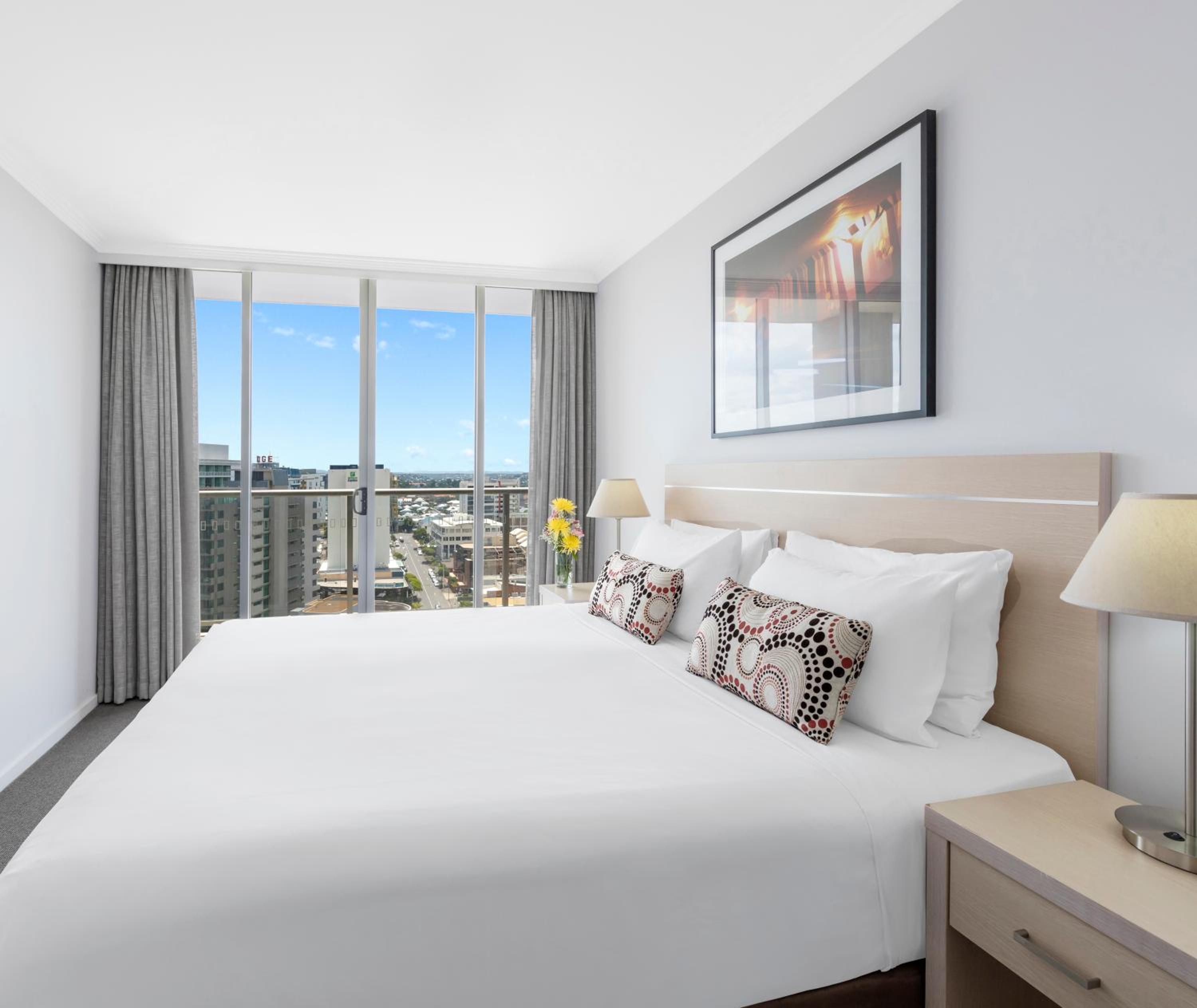 2 Bedroom, Oaks Brisbane Lexicon Suites 2/2