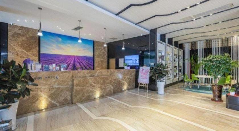 Lavande Hotel (Qingdao North Railway Station Siliu South Road) 9/49