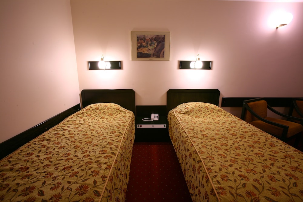 Istanbul Royal Hotel 34/44