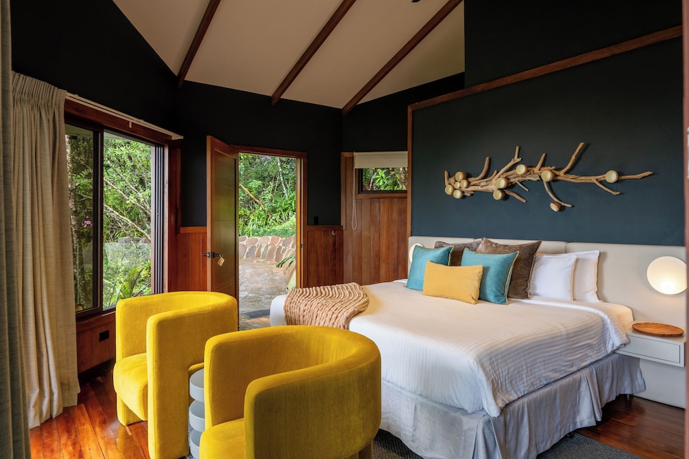 Forest, Junior, Deluxe, Bungalow, King Bed