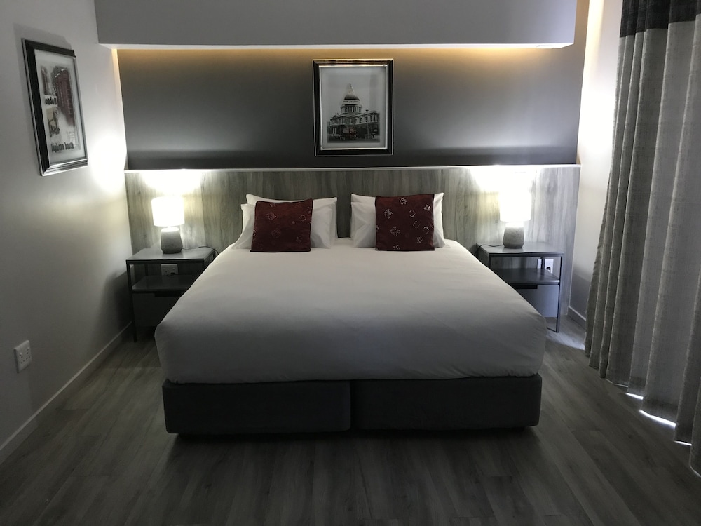 La Orchard Hotel 13/34