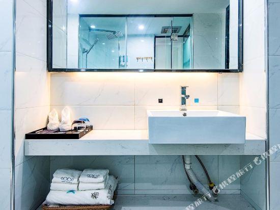 Xana Lite Hotel (Chengdu Shuangliu Airport Haibincheng) 24/24