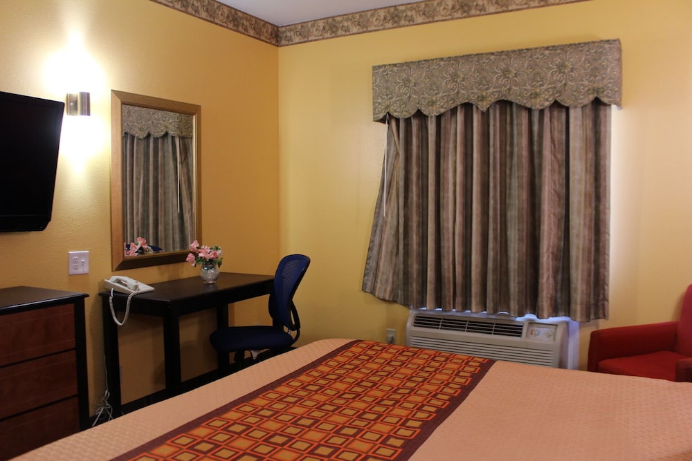 Magnolia Inn And Suites 8/32