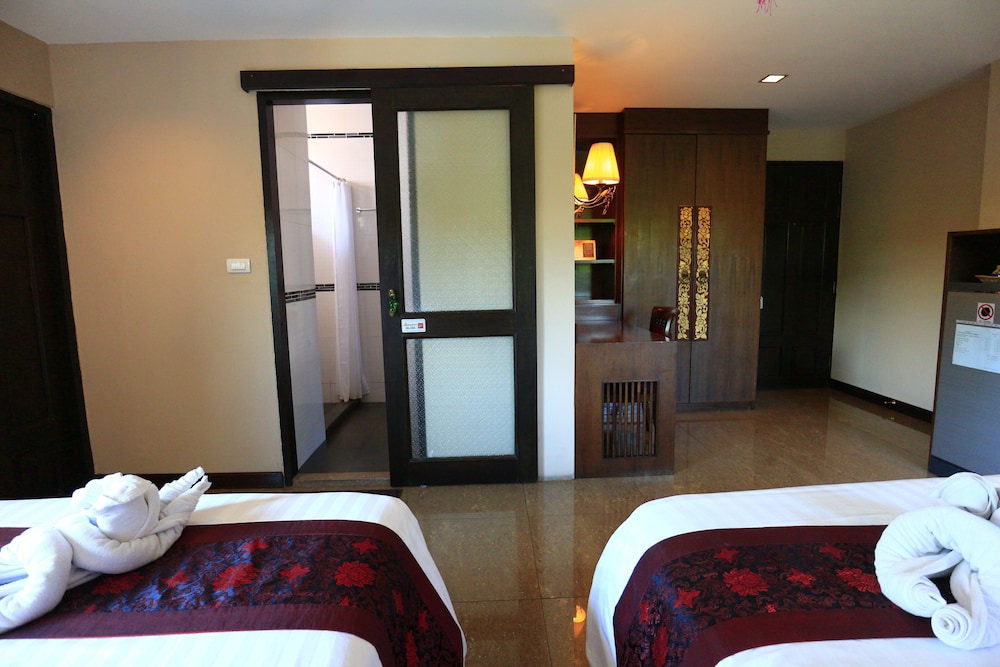 At Home At Chiang Mai 12/31
