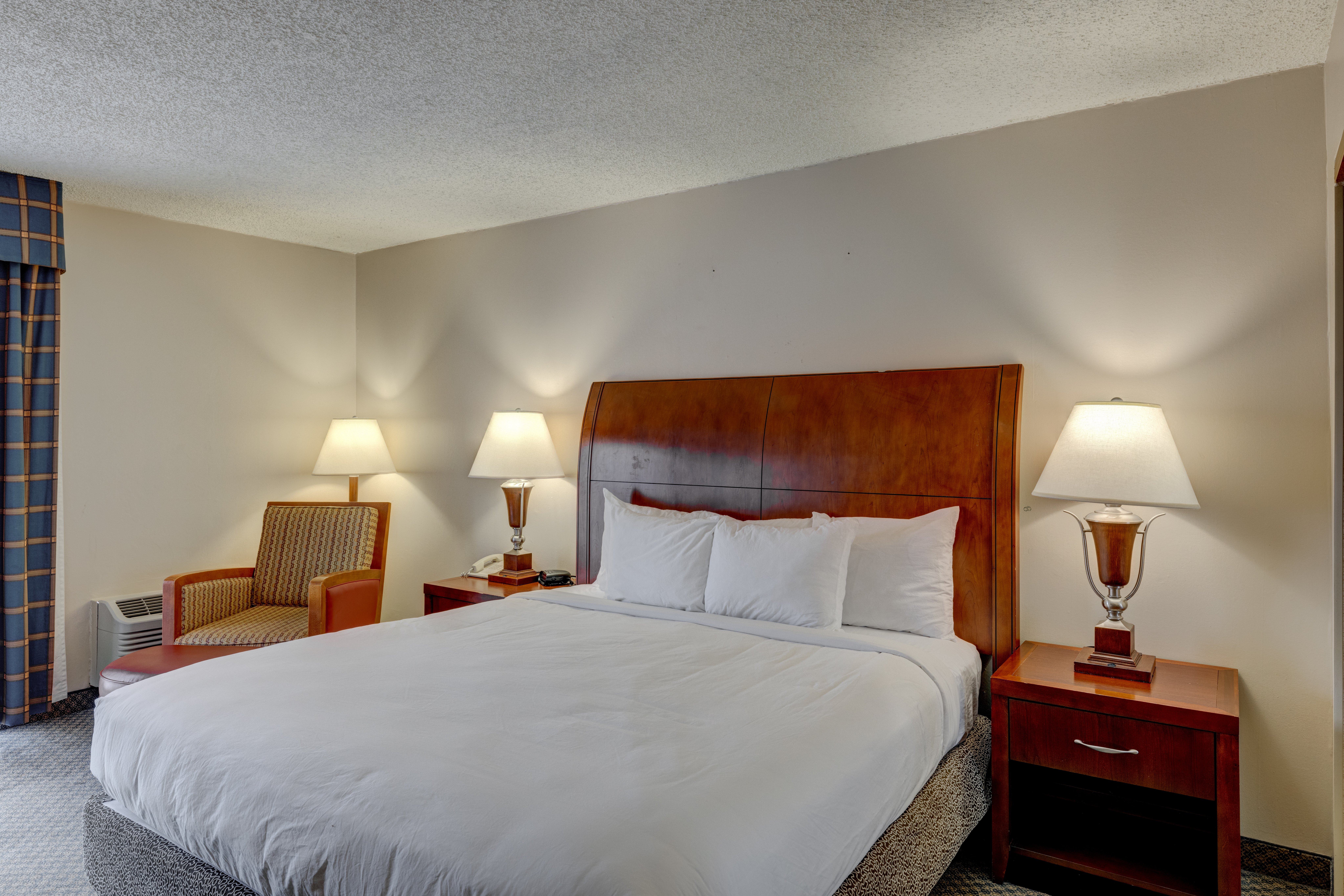 Riverside Hotel & Conference Center 26/60