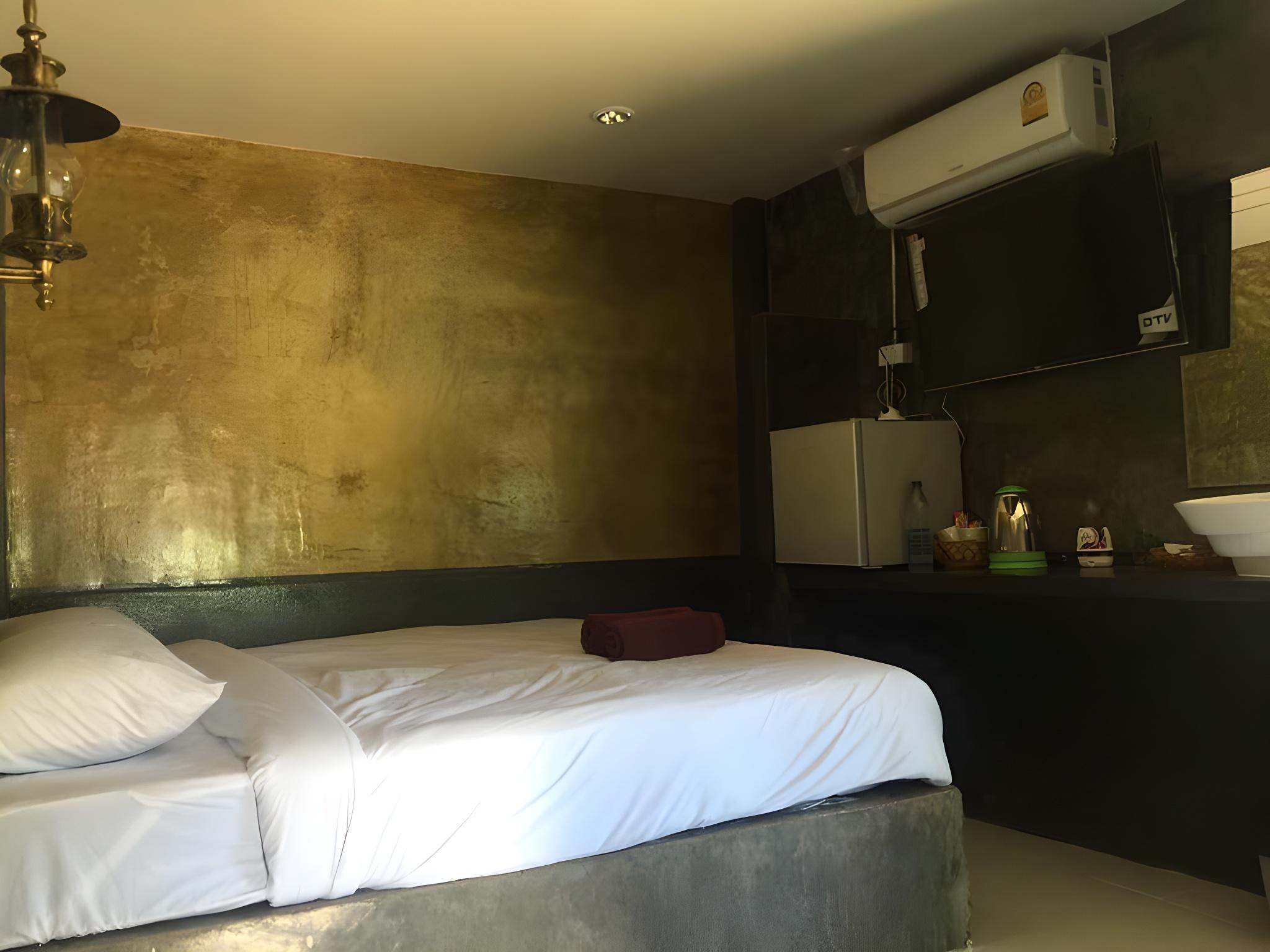 Mini, Double Bed