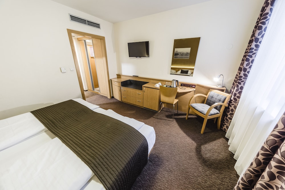 Archibald City Hotel 19/43