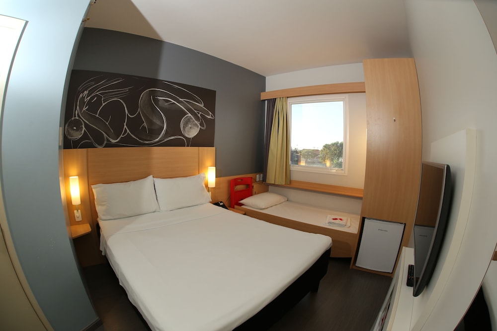 Ibis Jatai Hotel 13/50