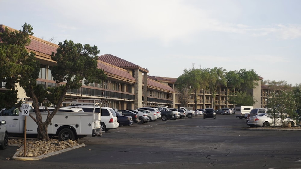 Motel6 Victorville, CA - Civic Center / Route 66 46/60