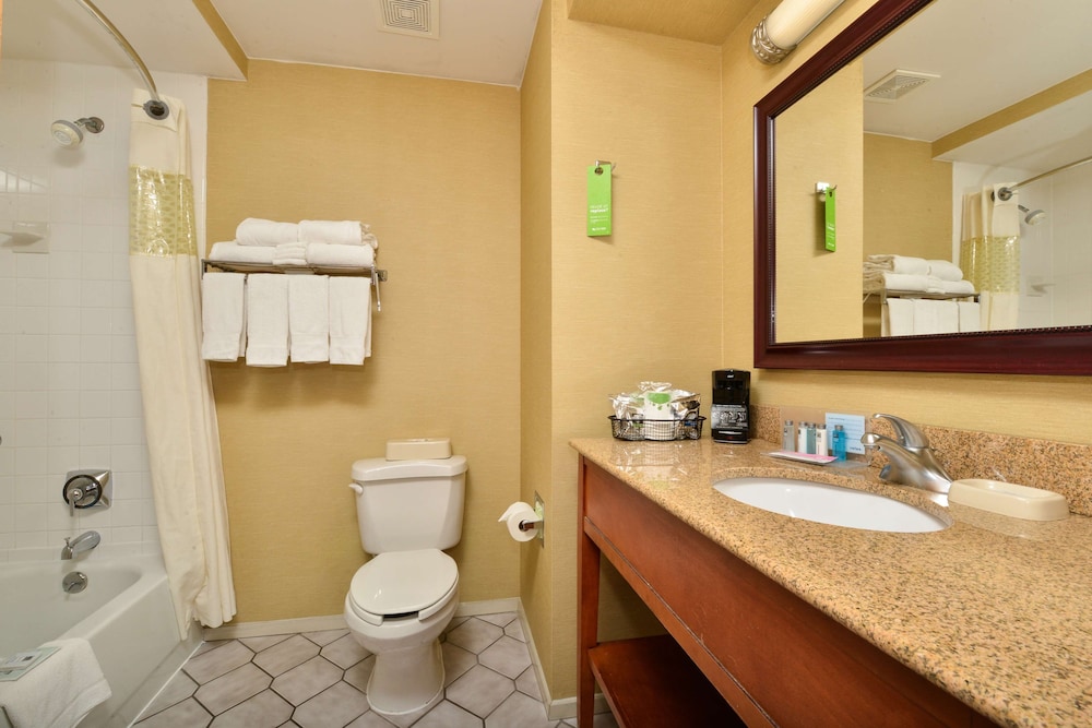 Hampton Inn Collinsville 30/62