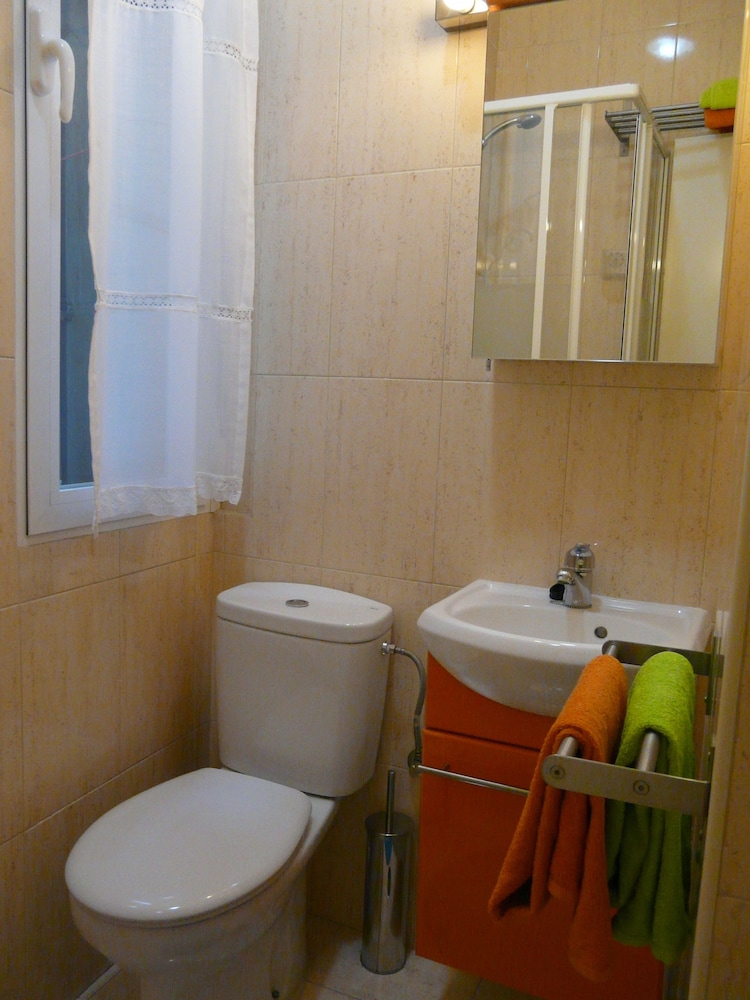 PIZARRO HOSTAL 38/50