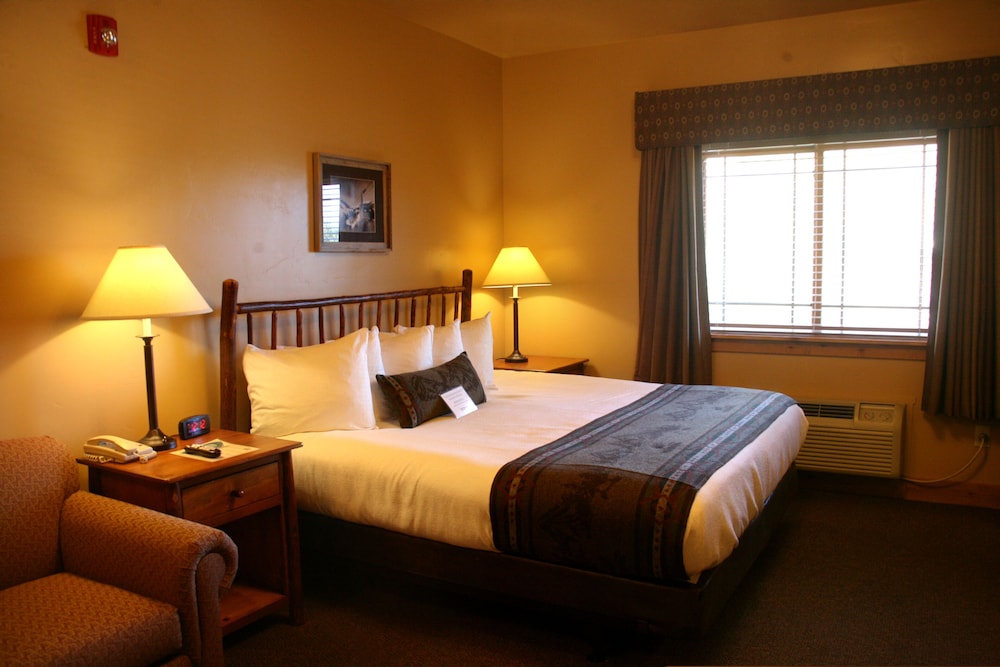 Cowboy Village Resort 9/69