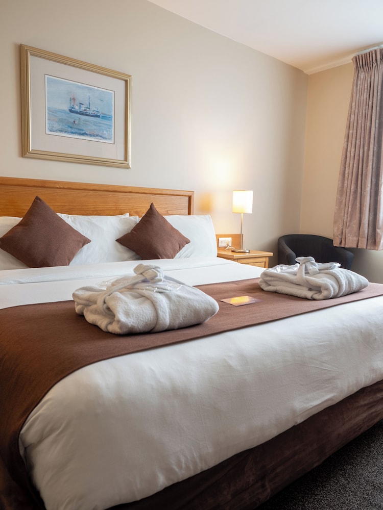 Suite, King Bed, Sofa