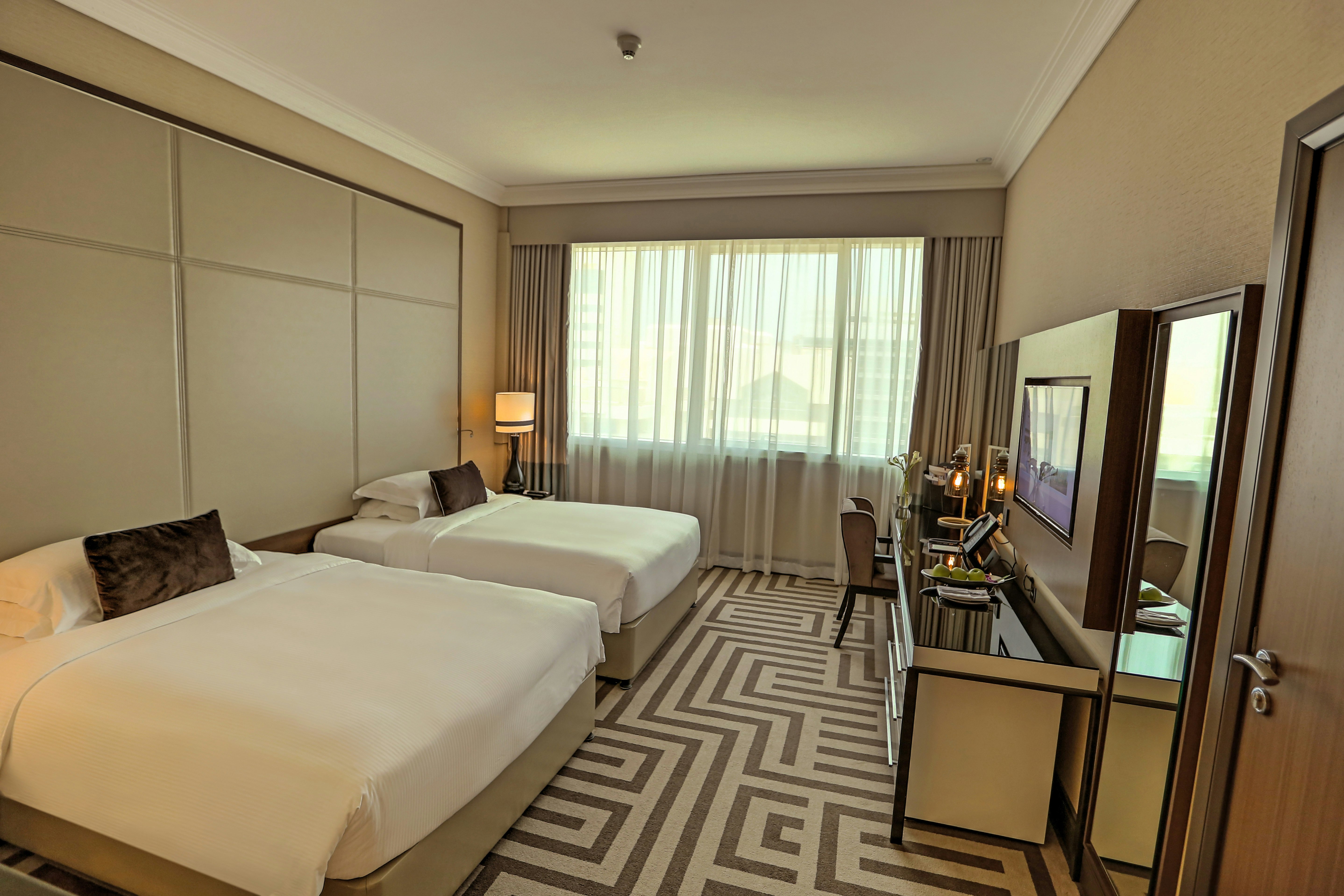 Al Maha Arjaan By Rotana 15/76