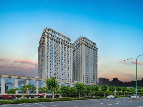 Dragon Dream Hiotel 4/33