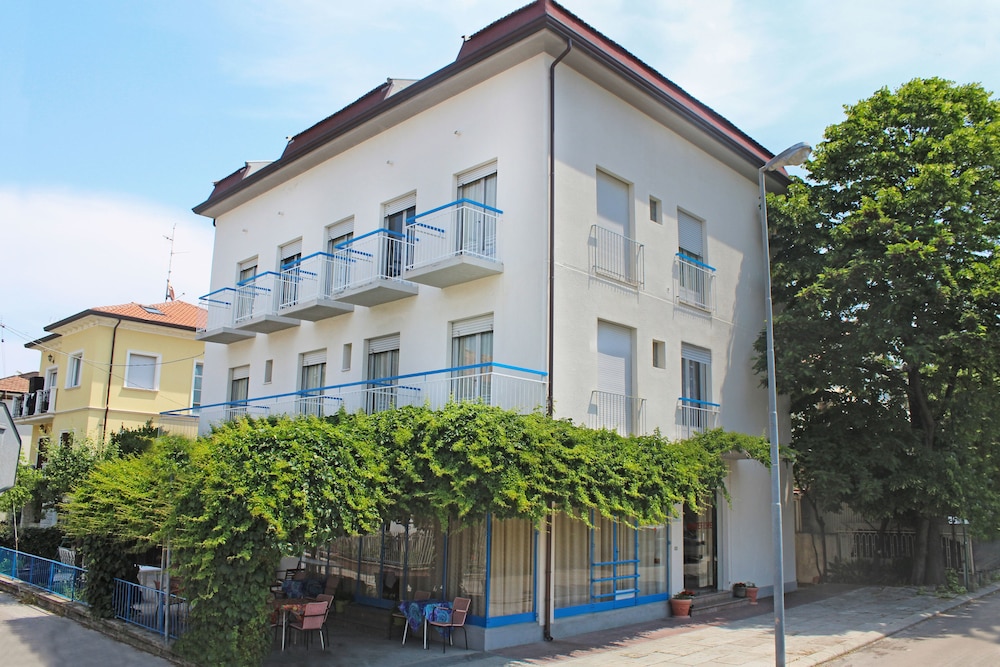 Hotel Montefiore 2/35