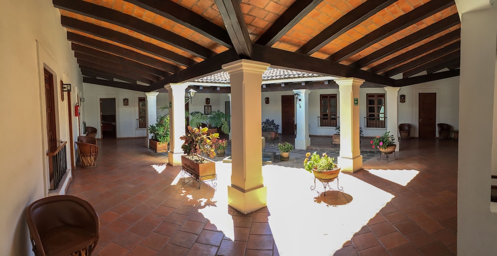 POSADA SANTA RITA 8/35