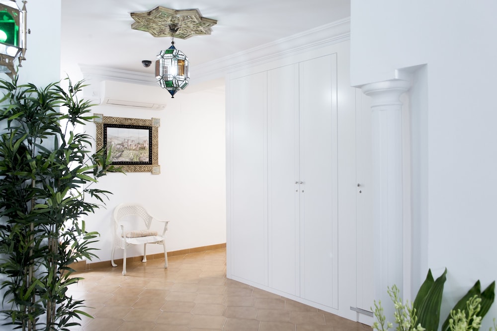 Hostal Alhambra 42/50