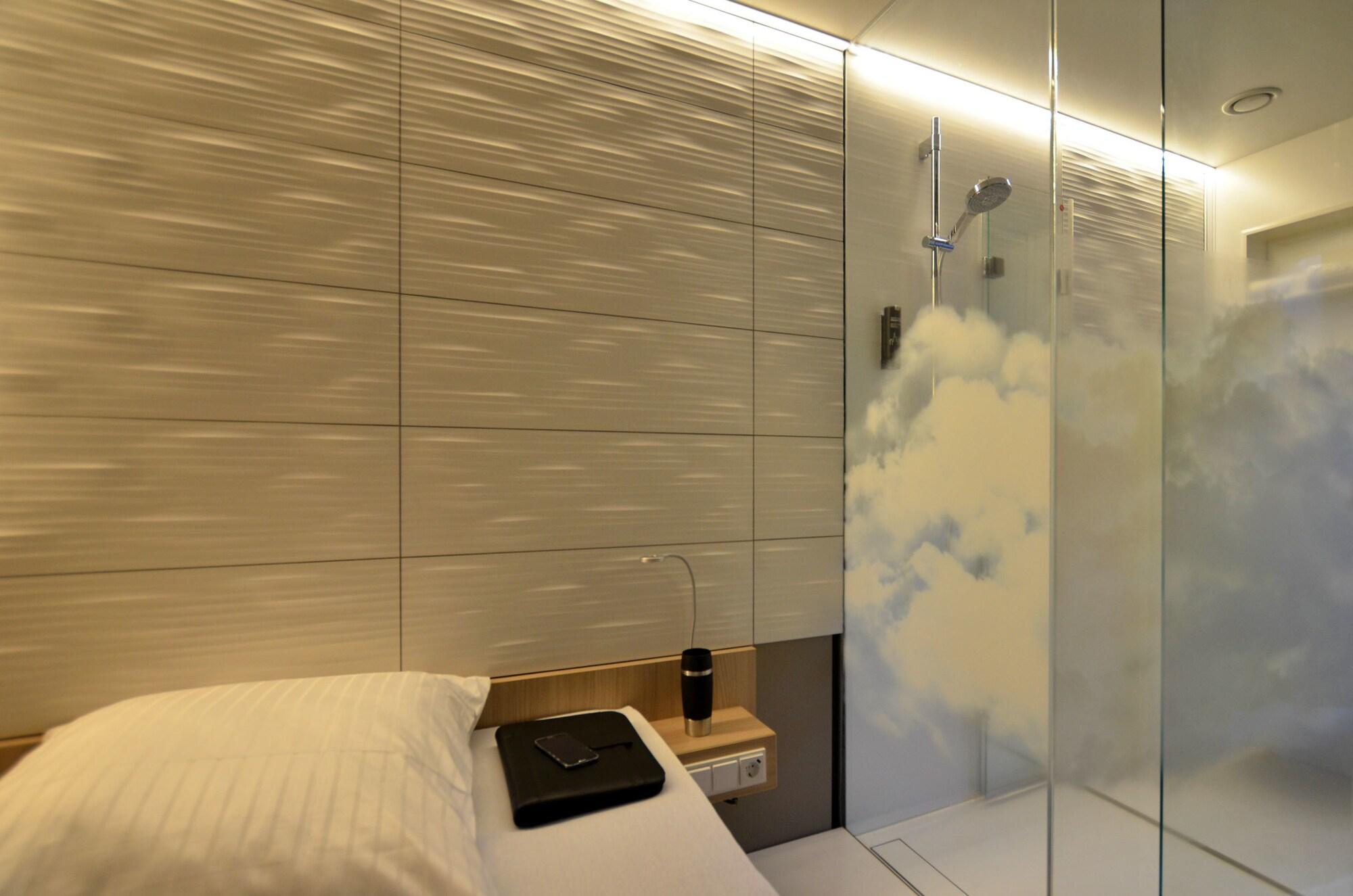 My Cloud Transit Hotel 8/21