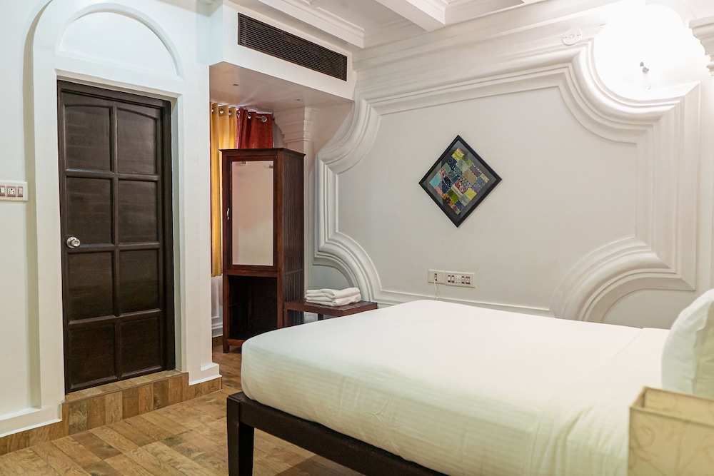 Le Chateau - A Heritage Boutique Hotel 30/72