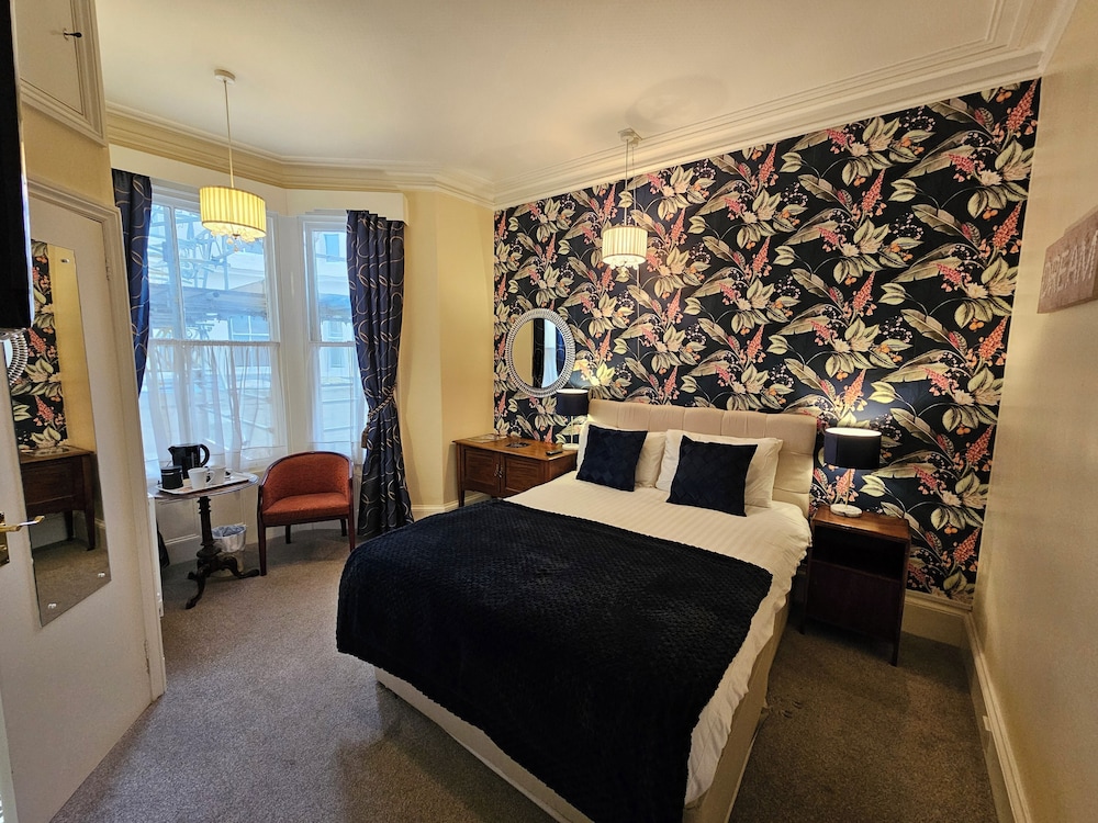 SUPERIOR, DOUBLE BED
