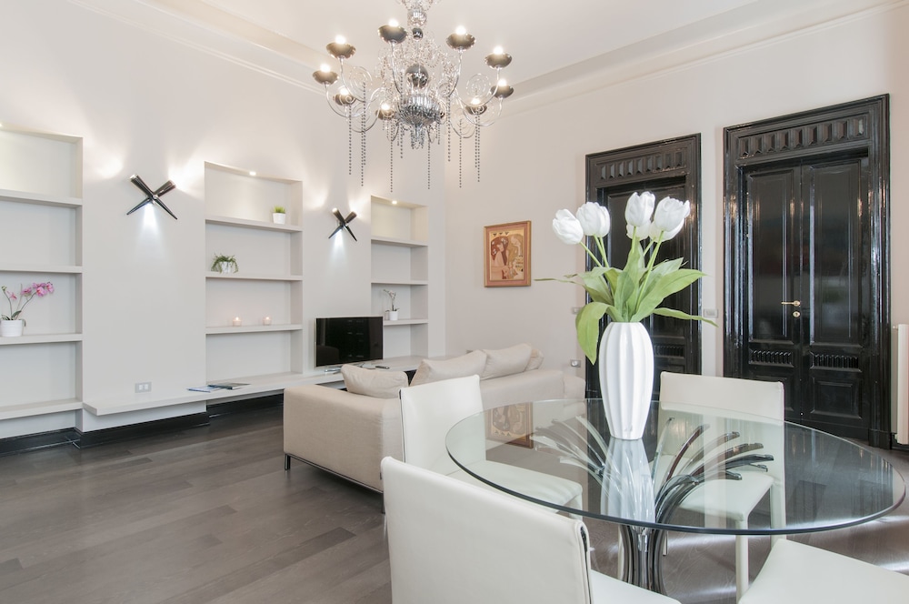 Milan Royal Suites Magenta Luxury Apartments 31/50