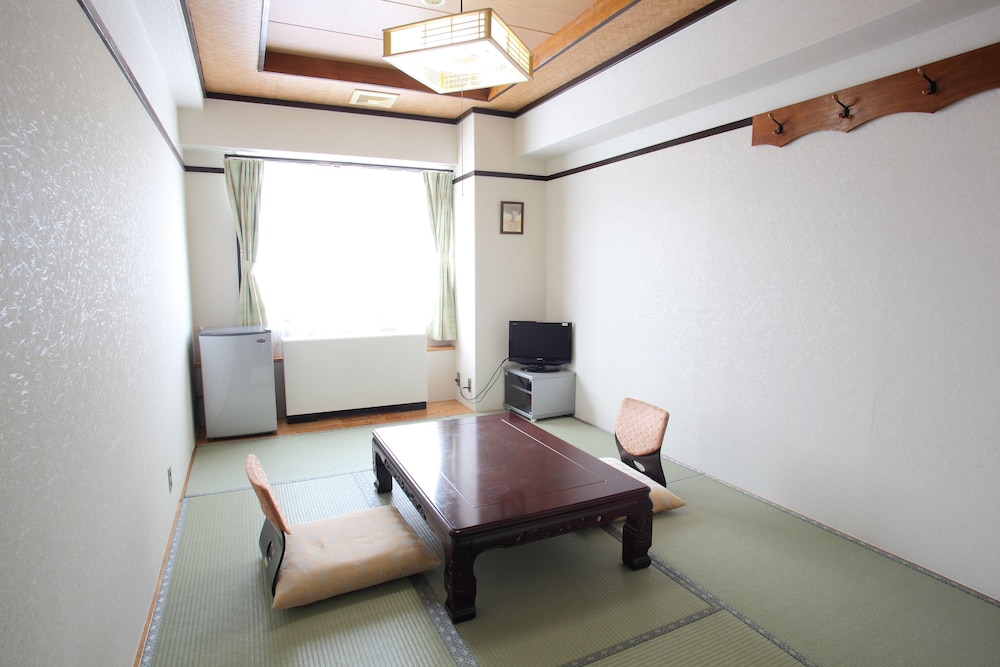 Hotel Sunbird 7/50