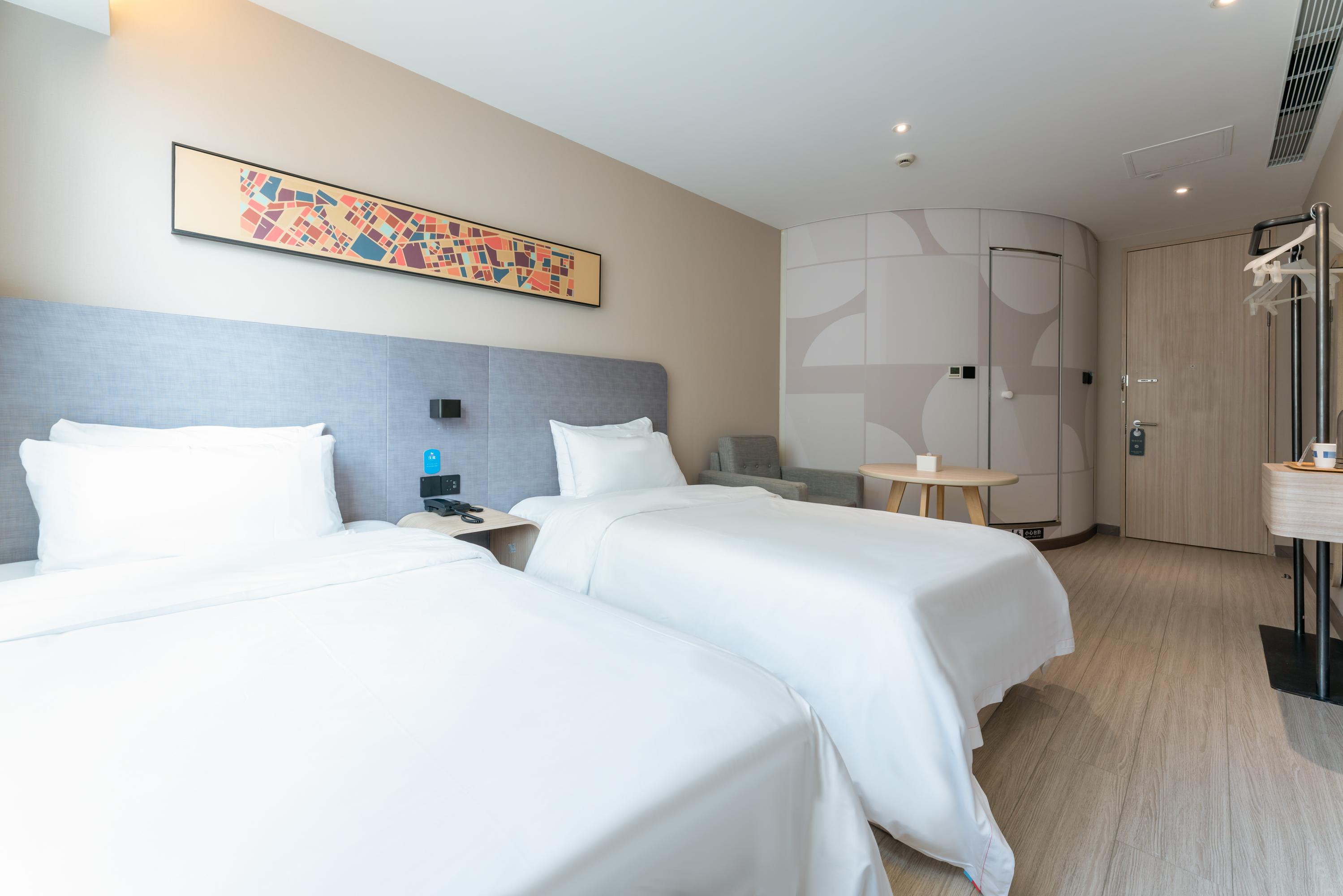 Hanting Hotel (Shanghai Lujiazui Dongfang Road) 12/44