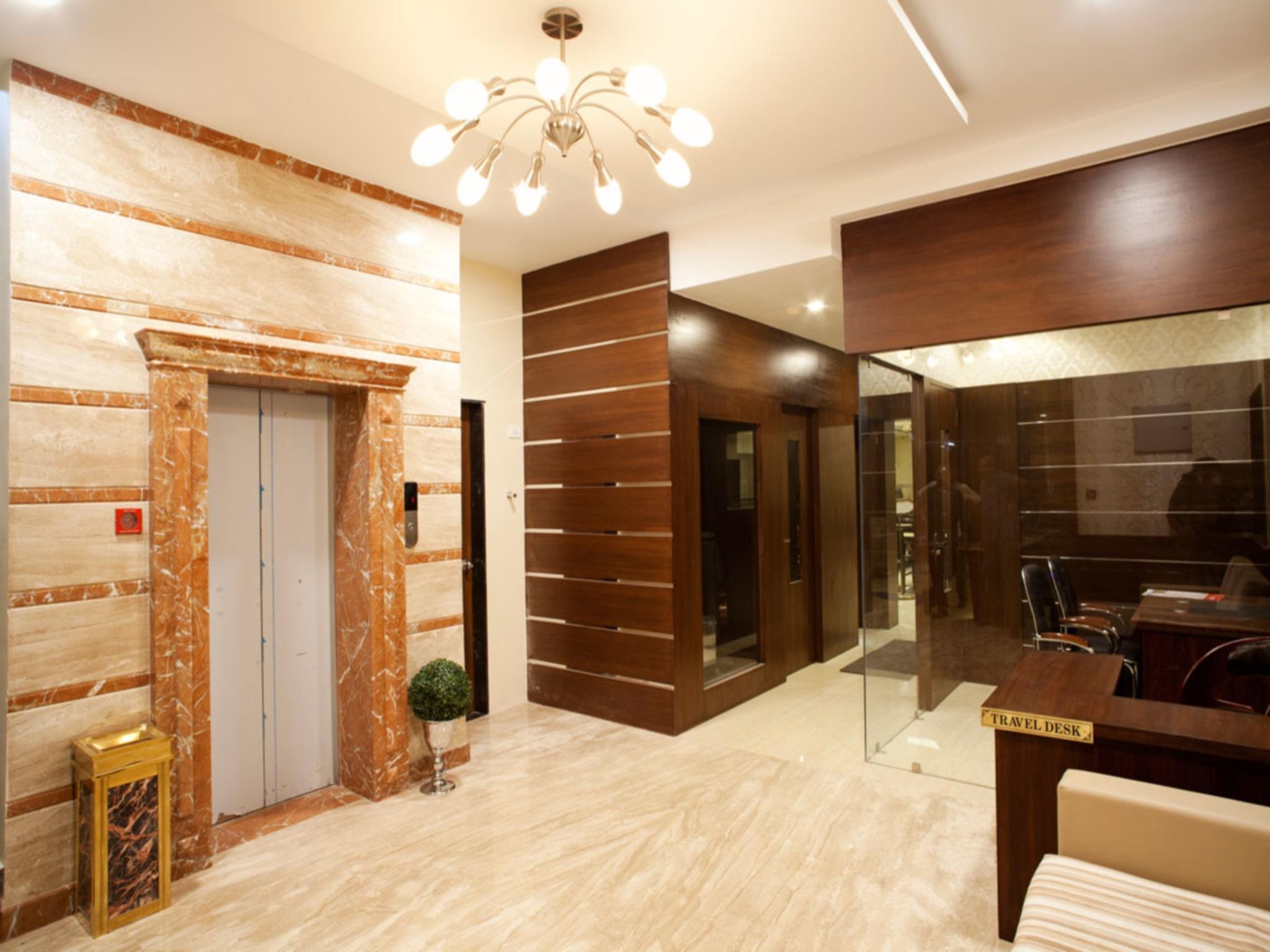 Hotel Mahalakshmi Residency 9/12
